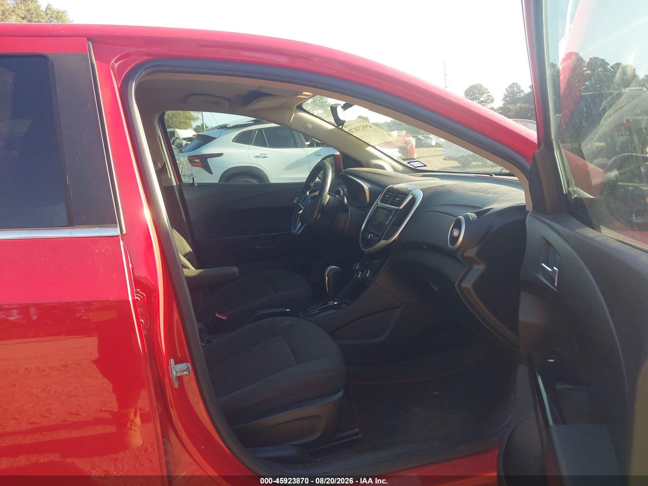 2018 CHEVROLET SONIC LT AUTO · 5/11
