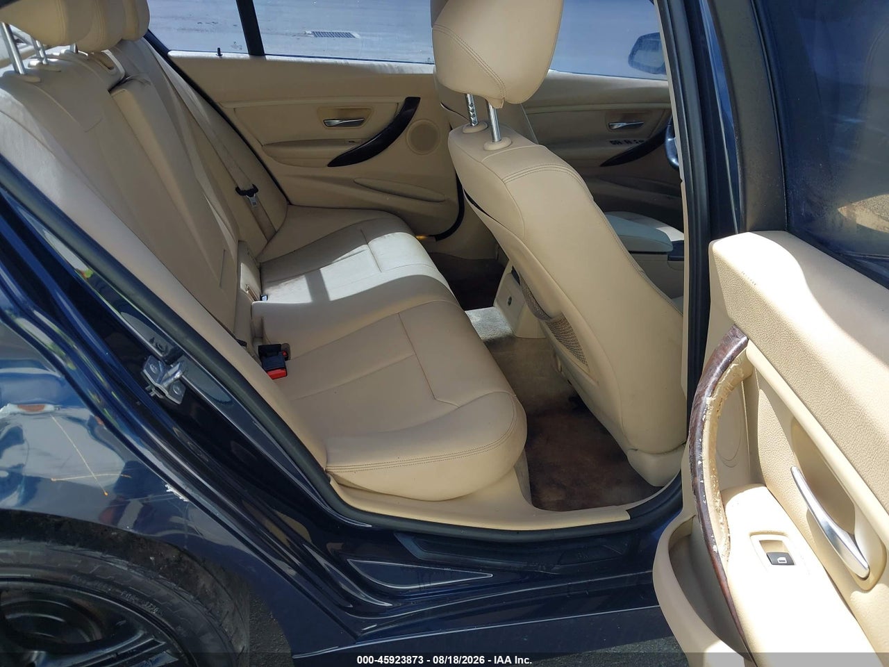 WBA3A5G50DN****** · 2013 BMW 328I   · 8/11