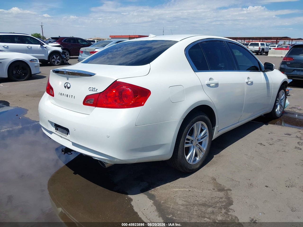 2012 INFINITI G25X · 4/11