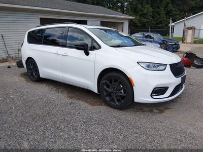 2C4RC1GGXSR****** · 2025 CHRYSLER PACIFICA LIMITED