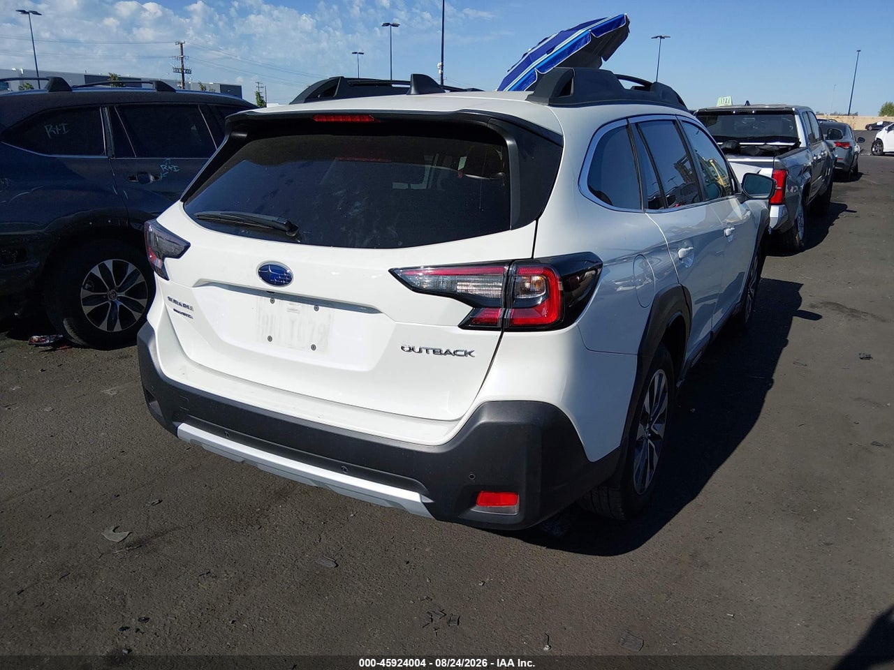 2025 SUBARU OUTBACK LIMITED · 4/10