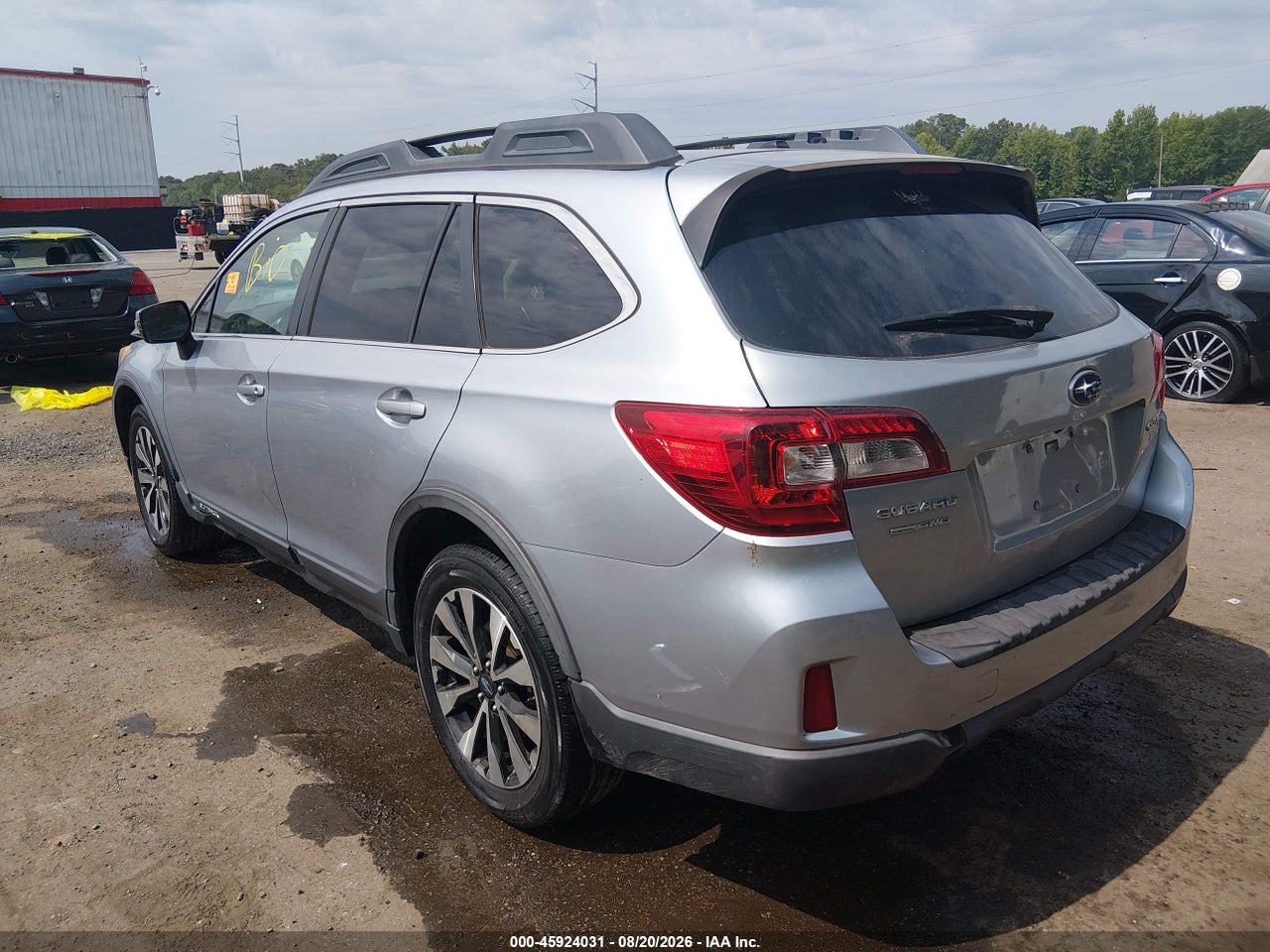2015 SUBARU OUTBACK 2.5I LIMITED · 3/11