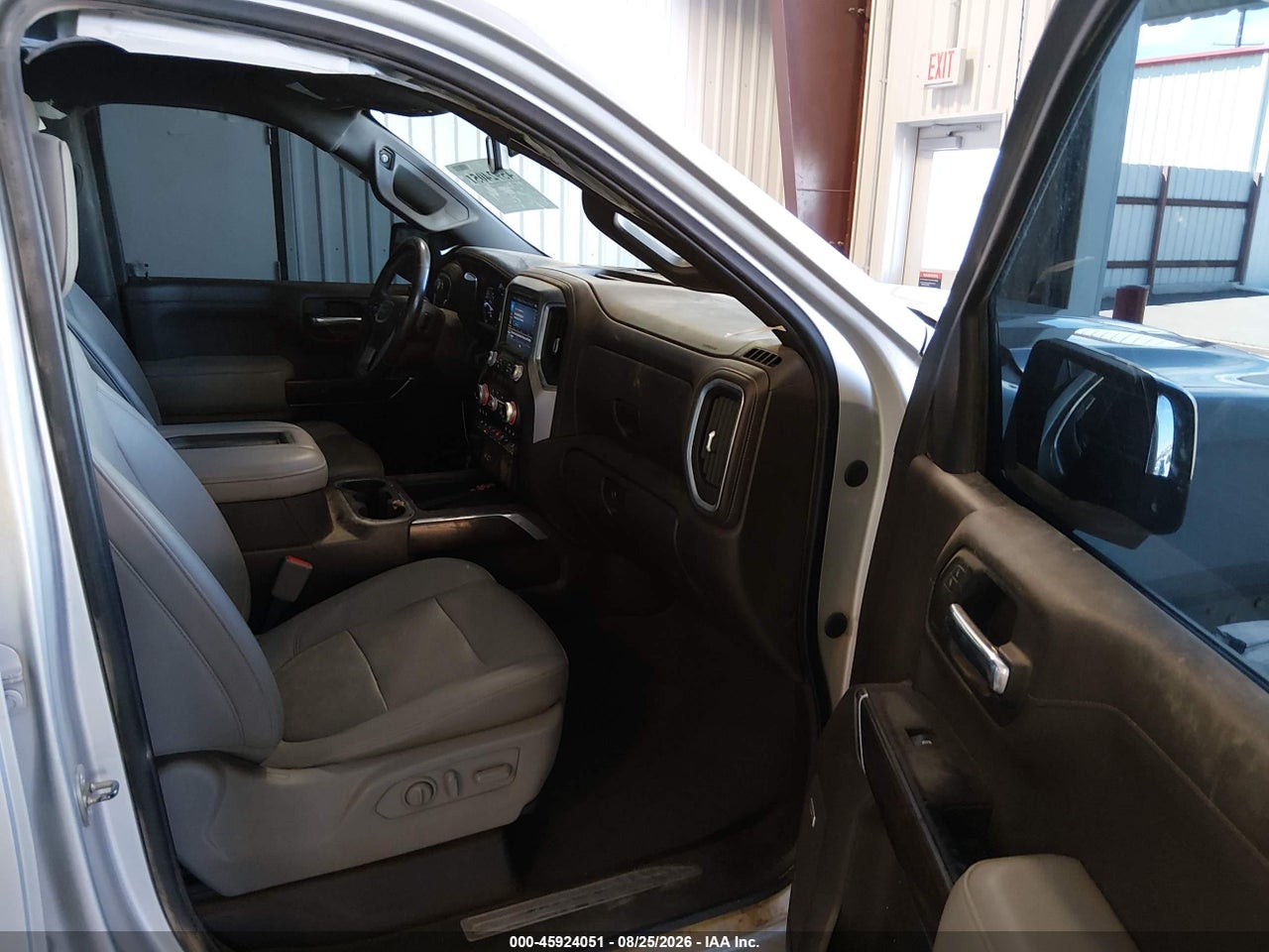 2021 GMC SIERRA 1500 4WD  SHORT BOX SLT · 5/11