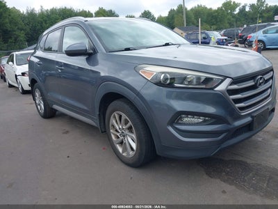 KM8J3CA46HU****** · 2017 HYUNDAI TUCSON SE