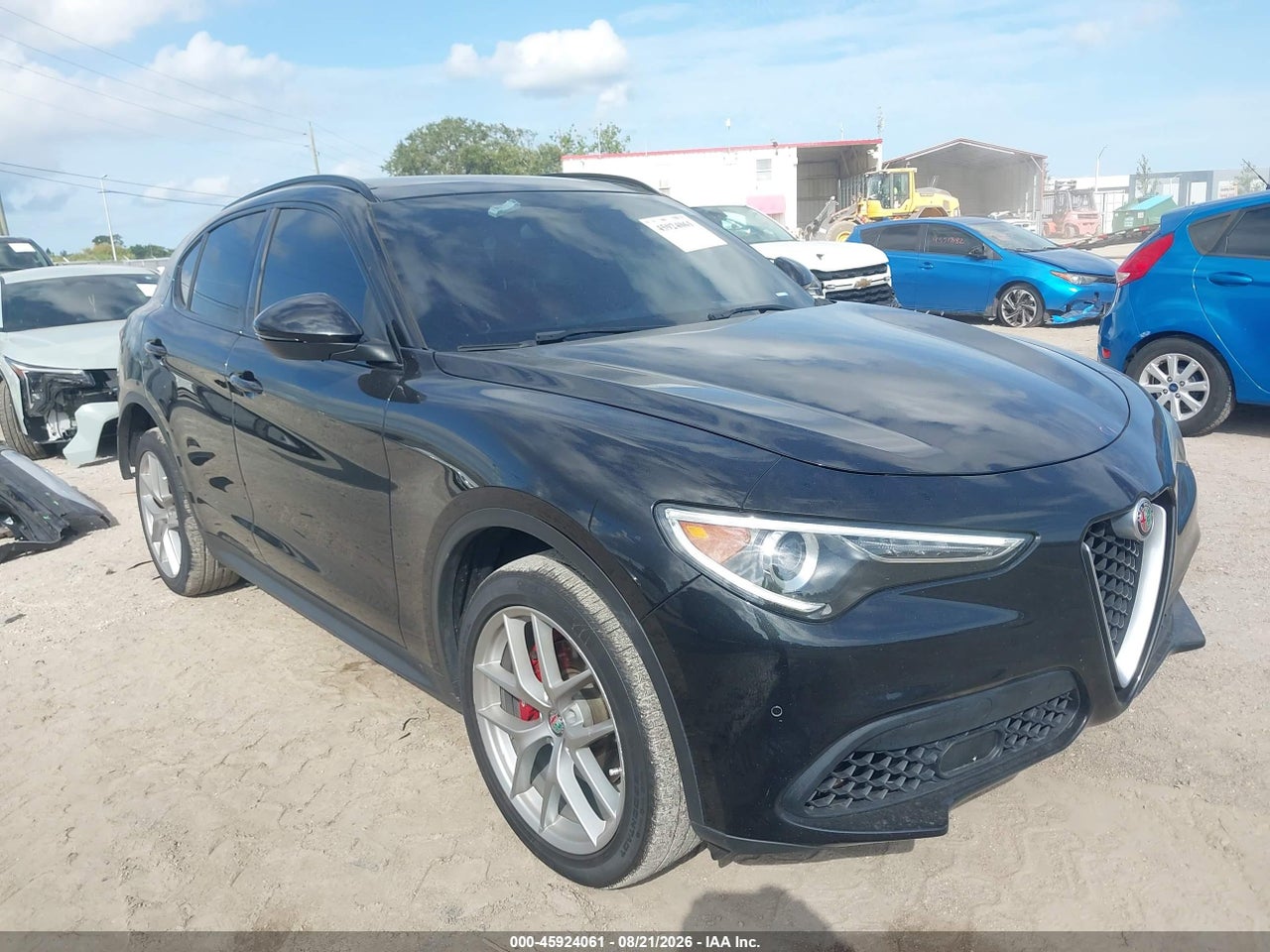 ZASFAKNN0J7****** · 2018 ALFA ROMEO STELVIO TI SPORT AWD