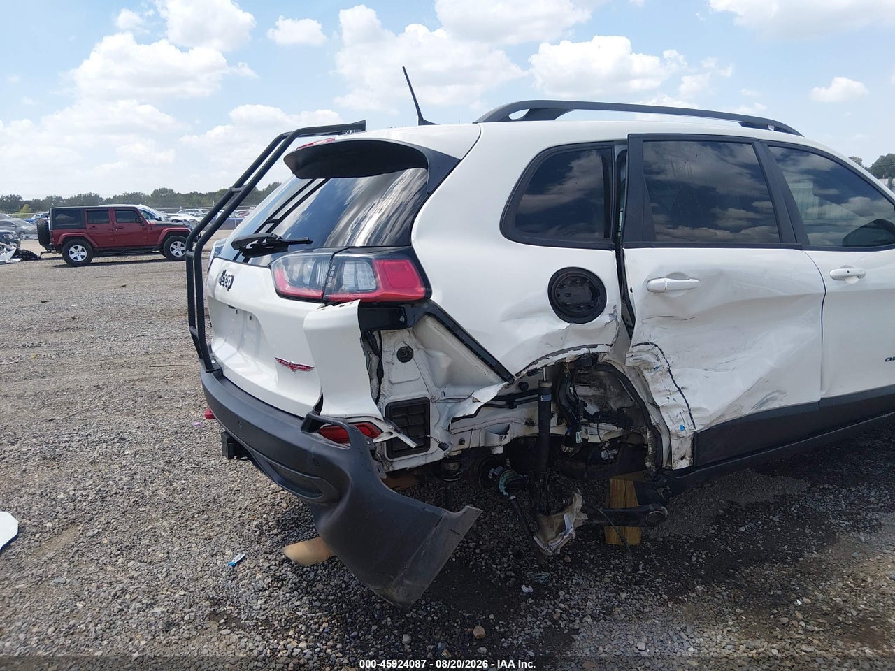 2019 JEEP CHEROKEE TRAILHAWK 4X4 · 6/11