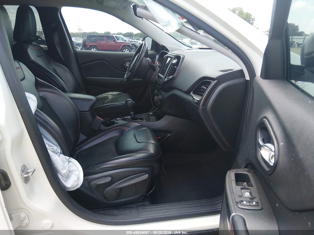 2019 JEEP CHEROKEE TRAILHAWK 4X4 · 5/11