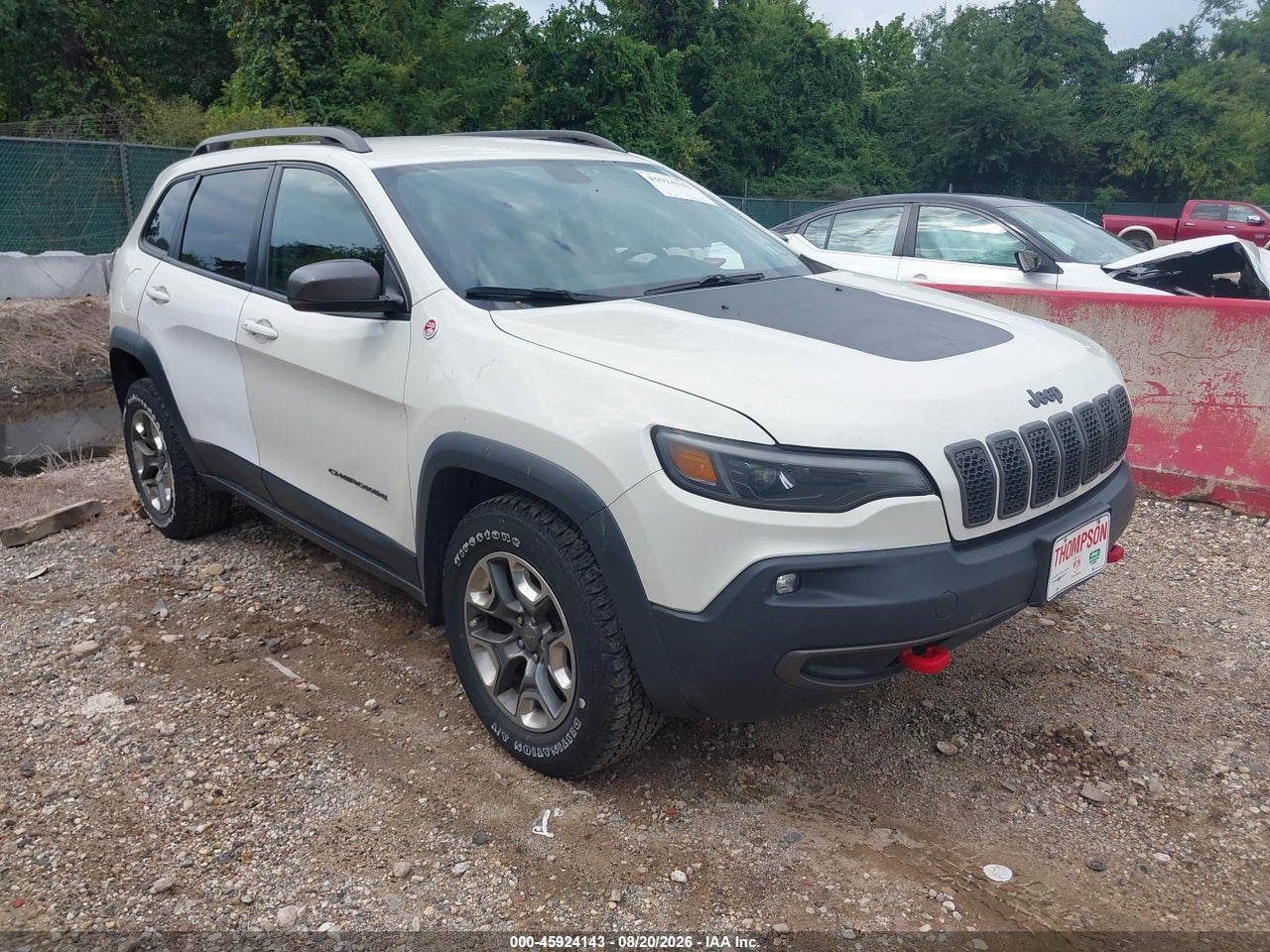 1C4PJMBX2KD****** · 2019 JEEP CHEROKEE TRAILHAWK 4X4