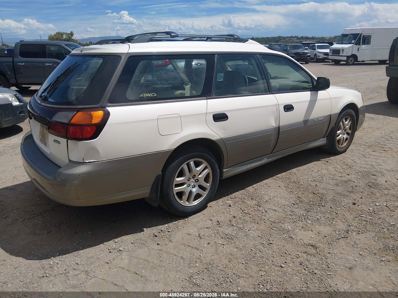 2004 SUBARU OUTBACK · 4/11