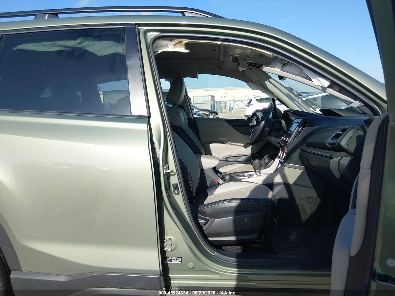 2021 SUBARU FORESTER PREMIUM · 5/11
