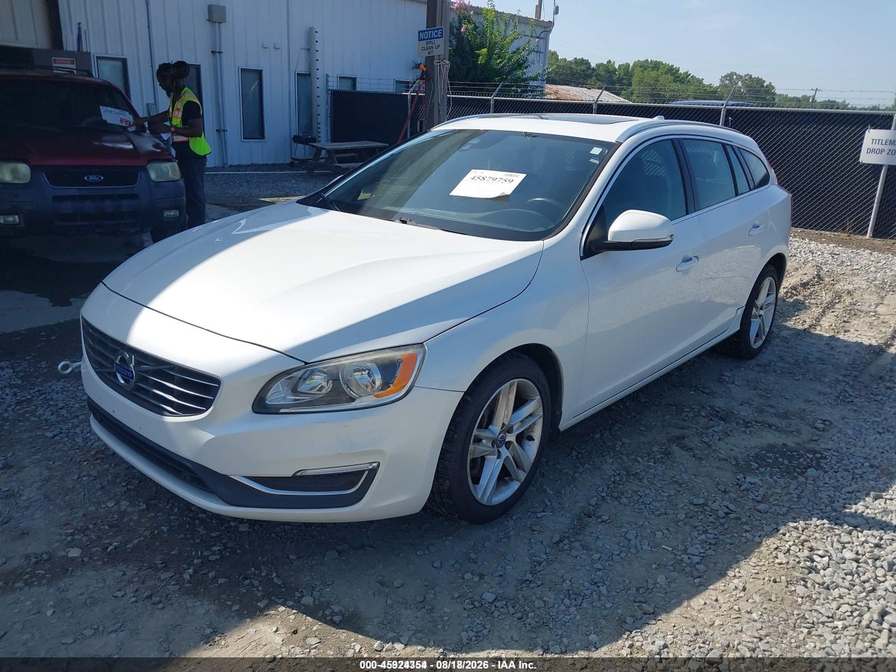 2015 VOLVO V60 T5 PREMIER · 2/11