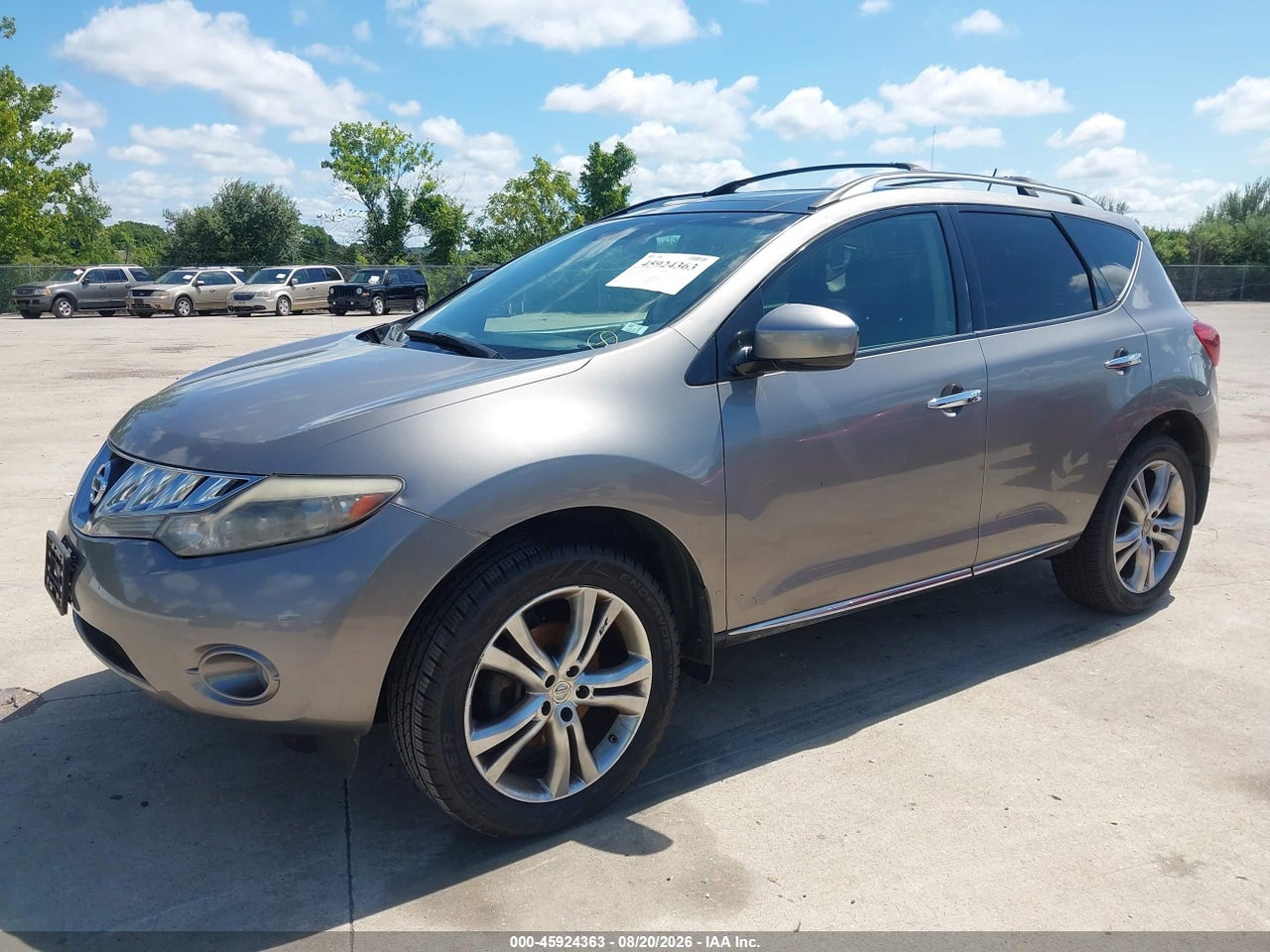 2010 NISSAN MURANO LE · 2/7