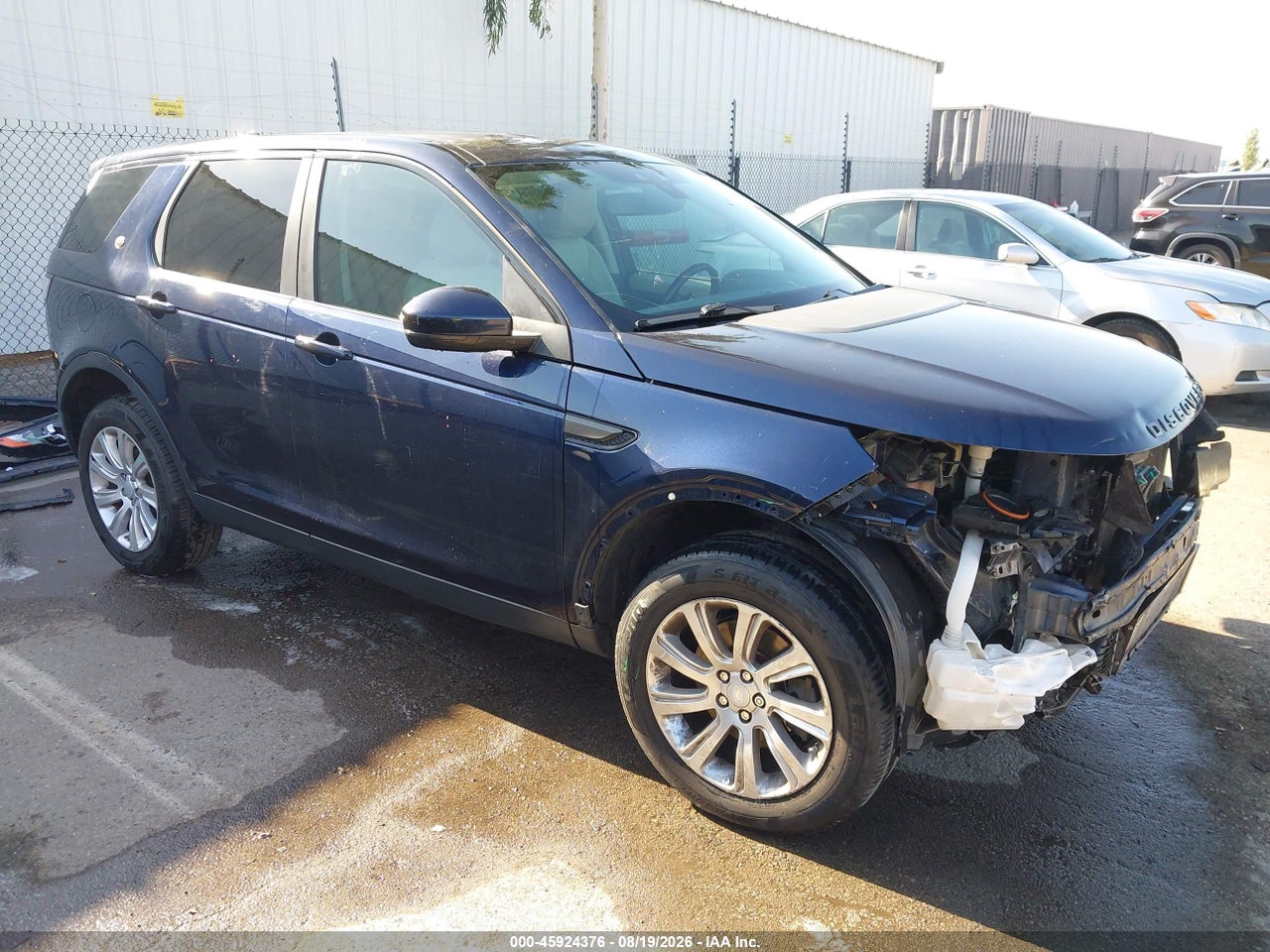 SALCP2BGXGH****** · 2016 LAND ROVER DISCOVERY SPORT SE