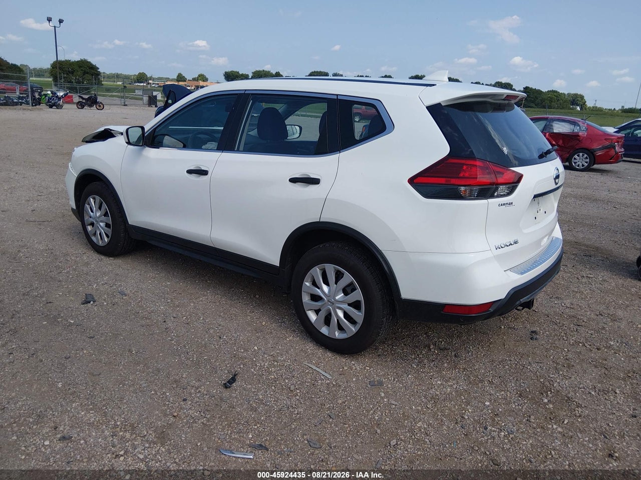 2017 NISSAN ROGUE S · 3/11