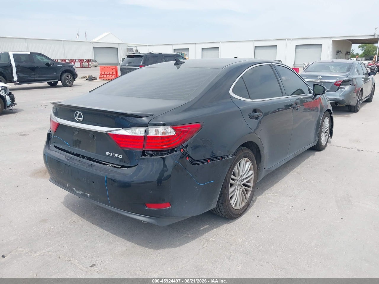 2014 LEXUS ES 350 · 4/11