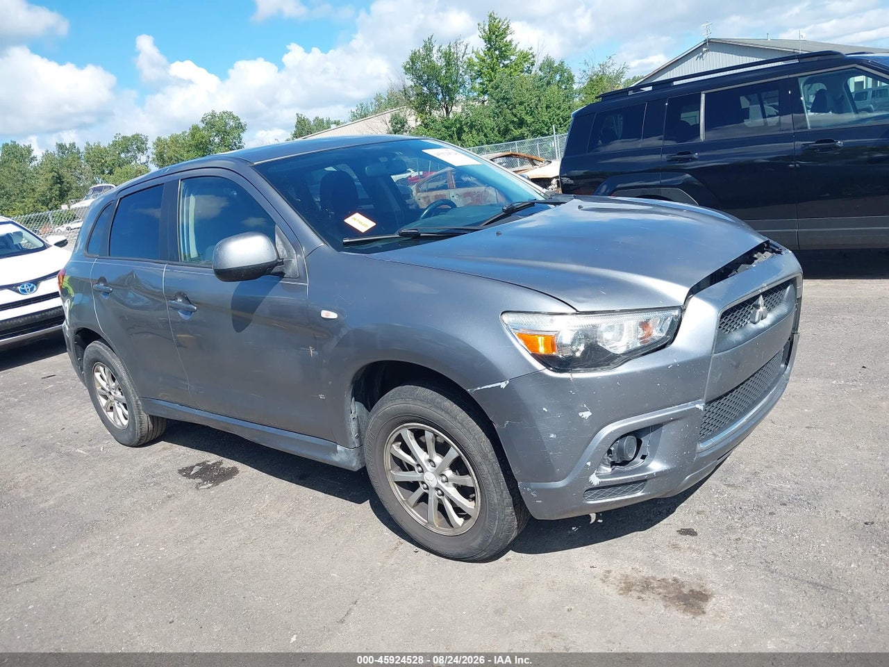 JA4AP3AU6BZ****** · 2011 MITSUBISHI OUTLANDER SPORT ES