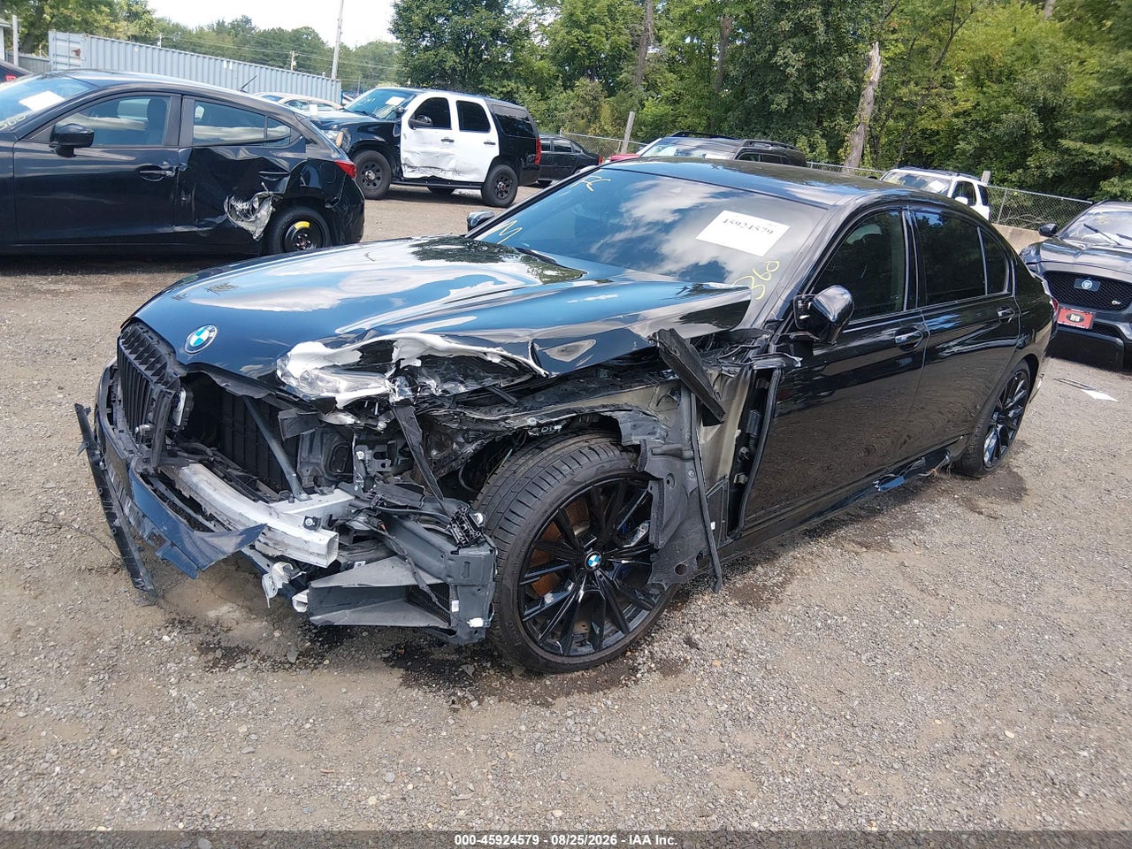 2020 BMW 740I · 2/11