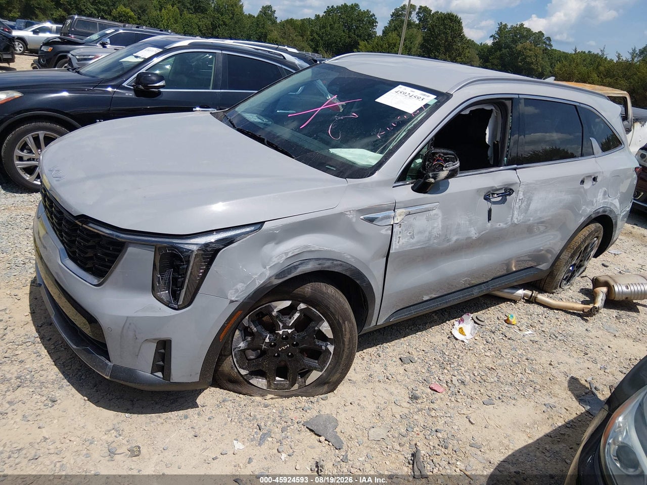 2026 KIA SORENTO S · 2/11