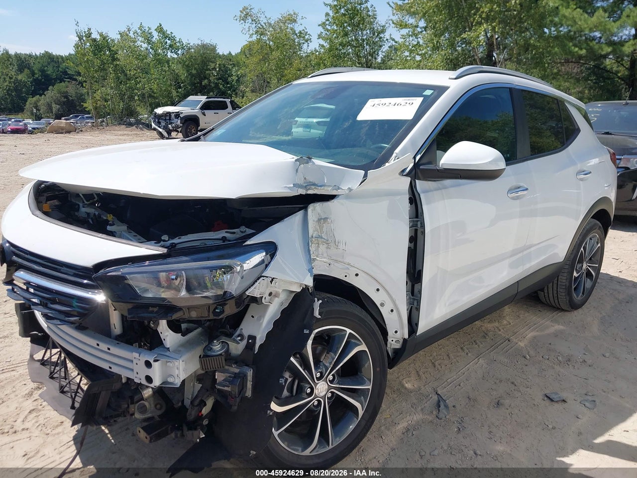 2022 BUICK ENCORE GX AWD SELECT · 2/11