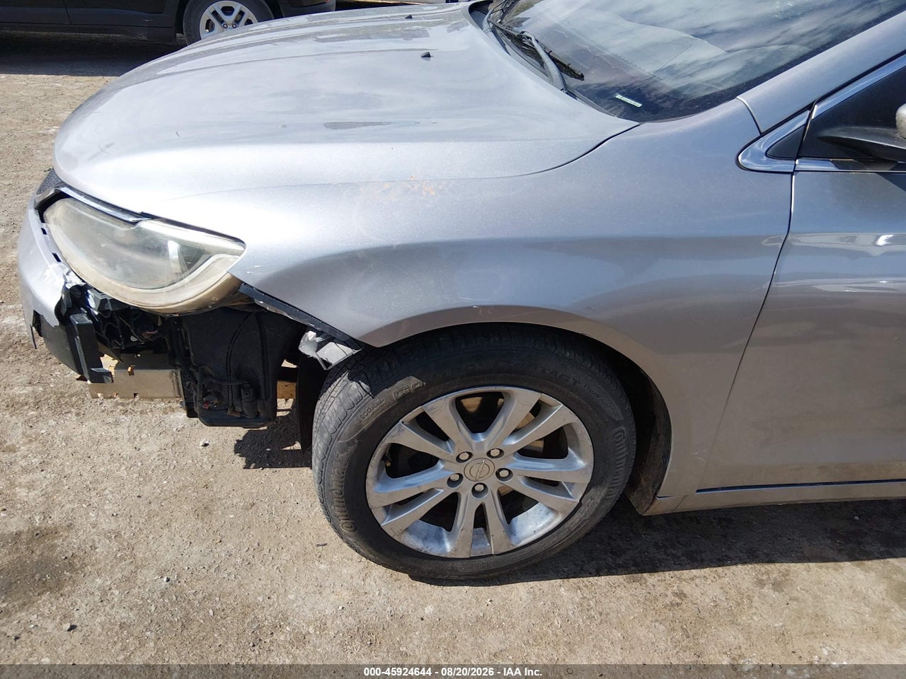 2015 CHRYSLER 200 LIMITED · 6/11