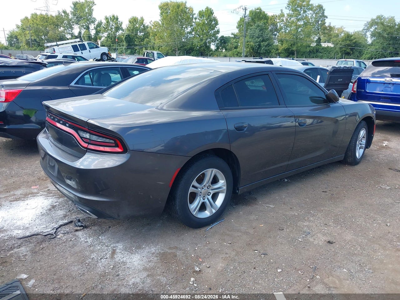 2015 DODGE CHARGER SE · 4/11
