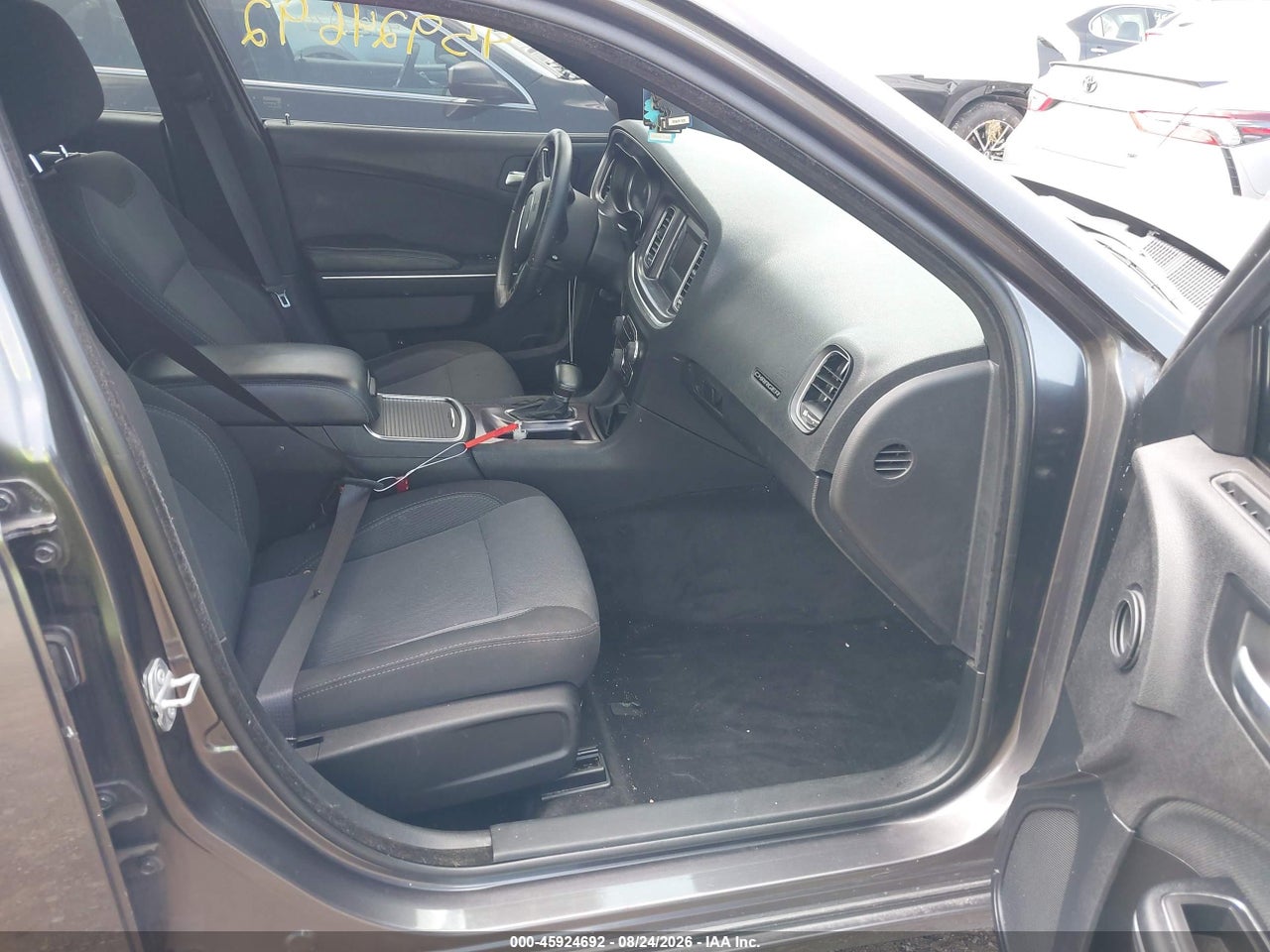 2015 DODGE CHARGER SE · 5/11