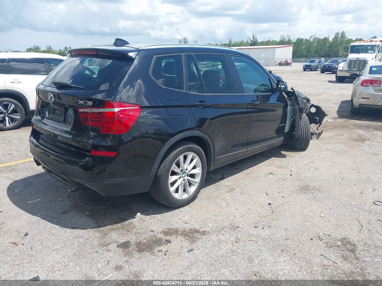 2017 BMW X3 SDRIVE28I · 4/11