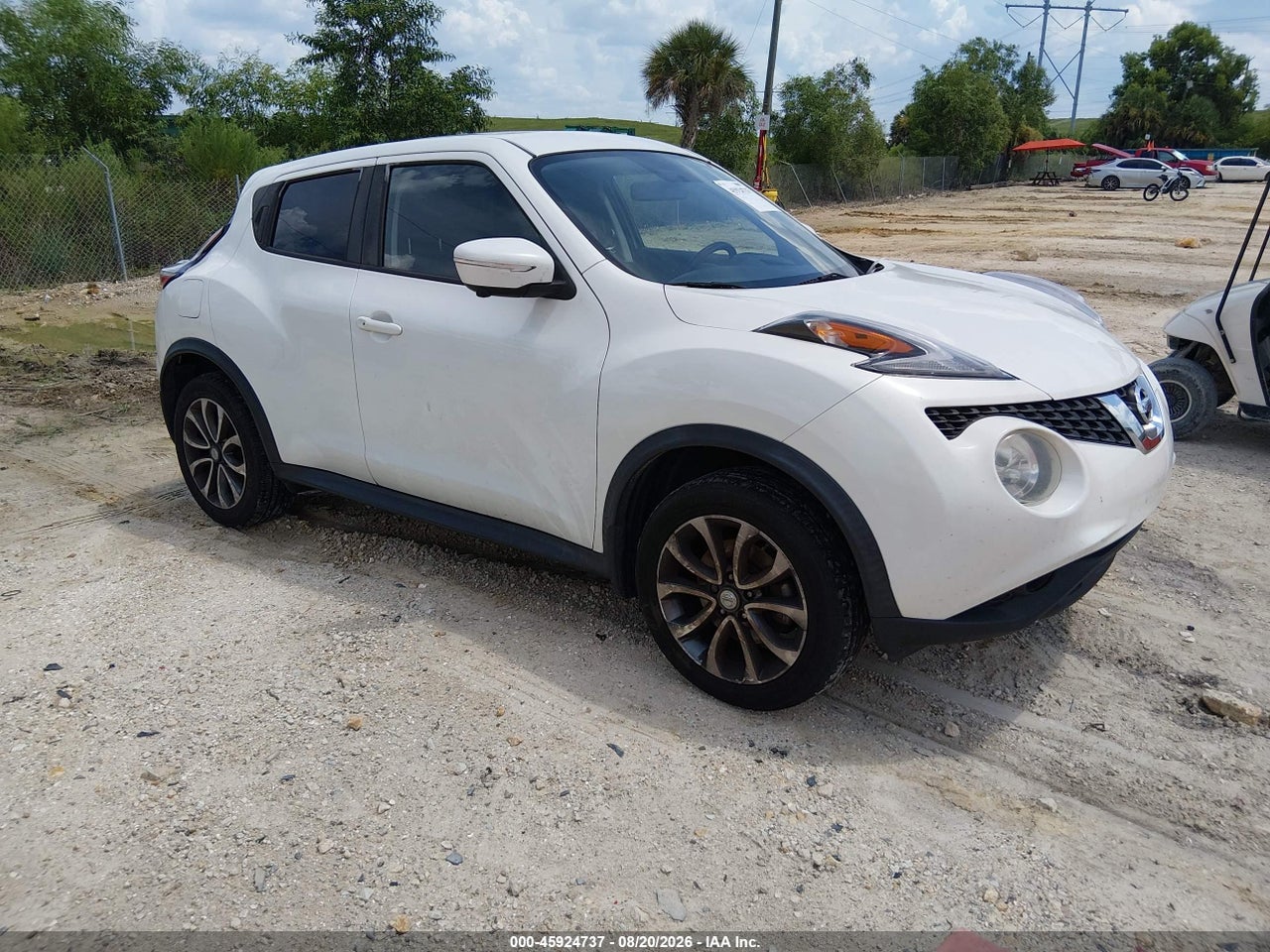 2017 NISSAN JUKE SV