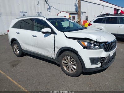 5XYPGDA33JG****** · 2018 KIA SORENTO 2.4L LX