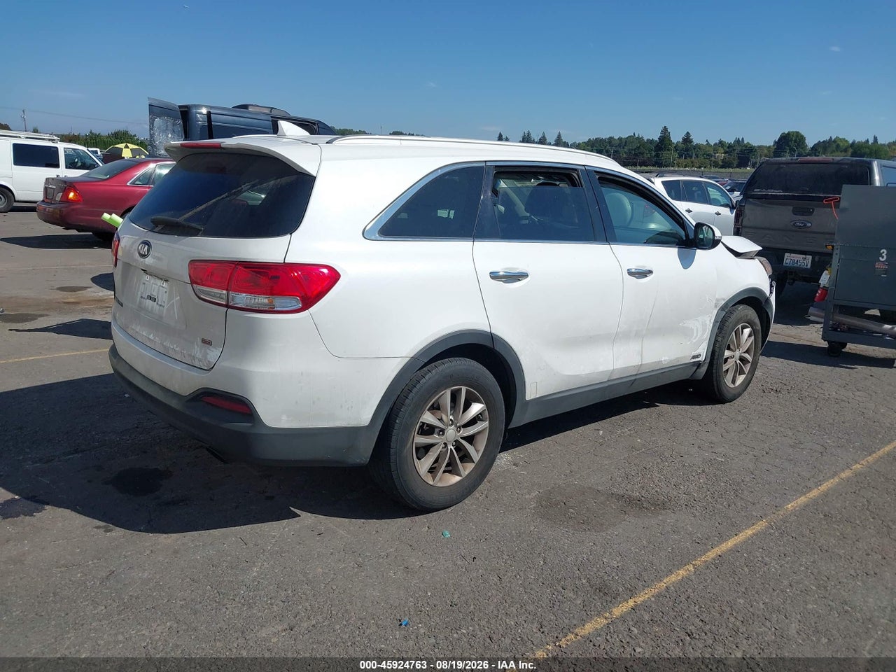2018 KIA SORENTO 2.4L LX · 4/11
