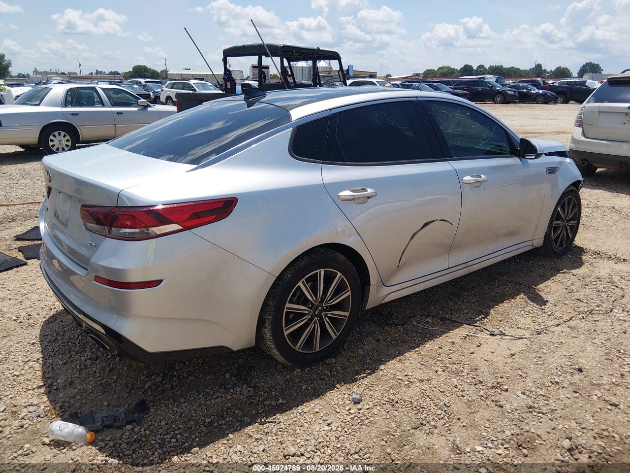 2019 KIA OPTIMA EX · 4/10