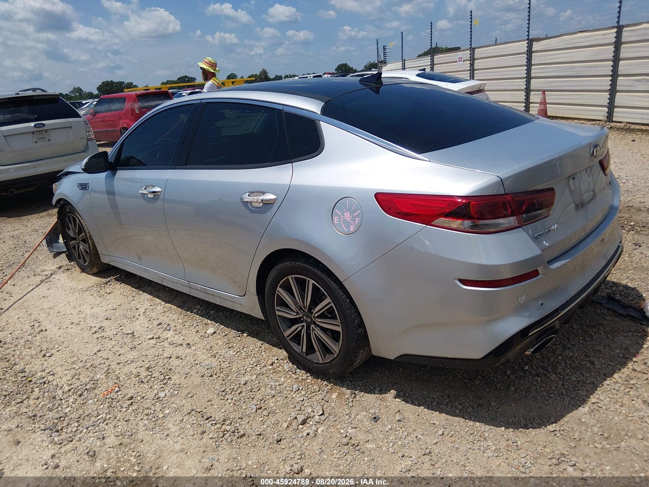 2019 KIA OPTIMA EX · 3/10