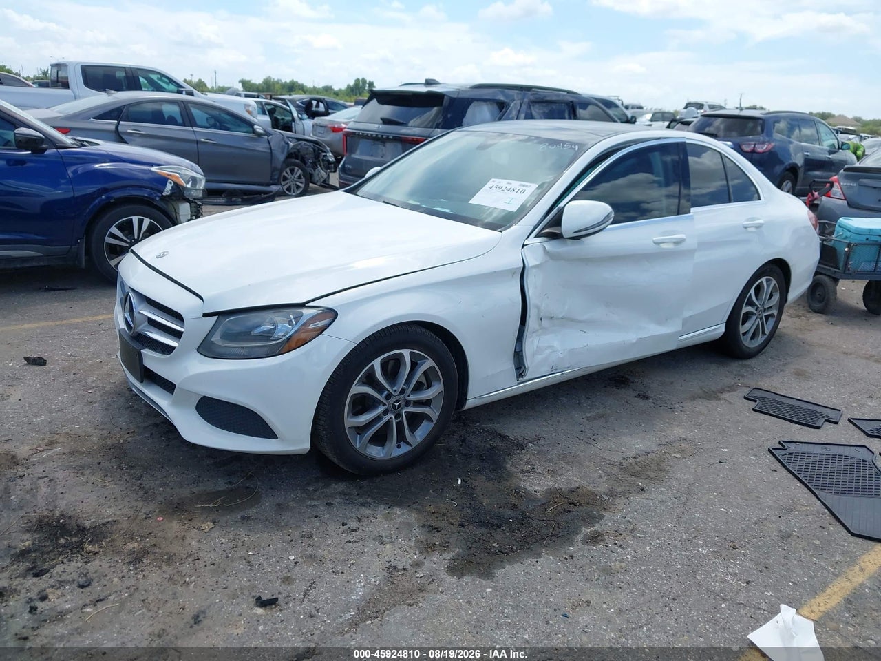 2018 MERCEDES-BENZ C 300 · 2/10