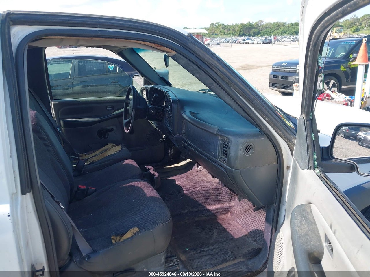 2002 GMC SIERRA 1500 STANDARD · 5/11