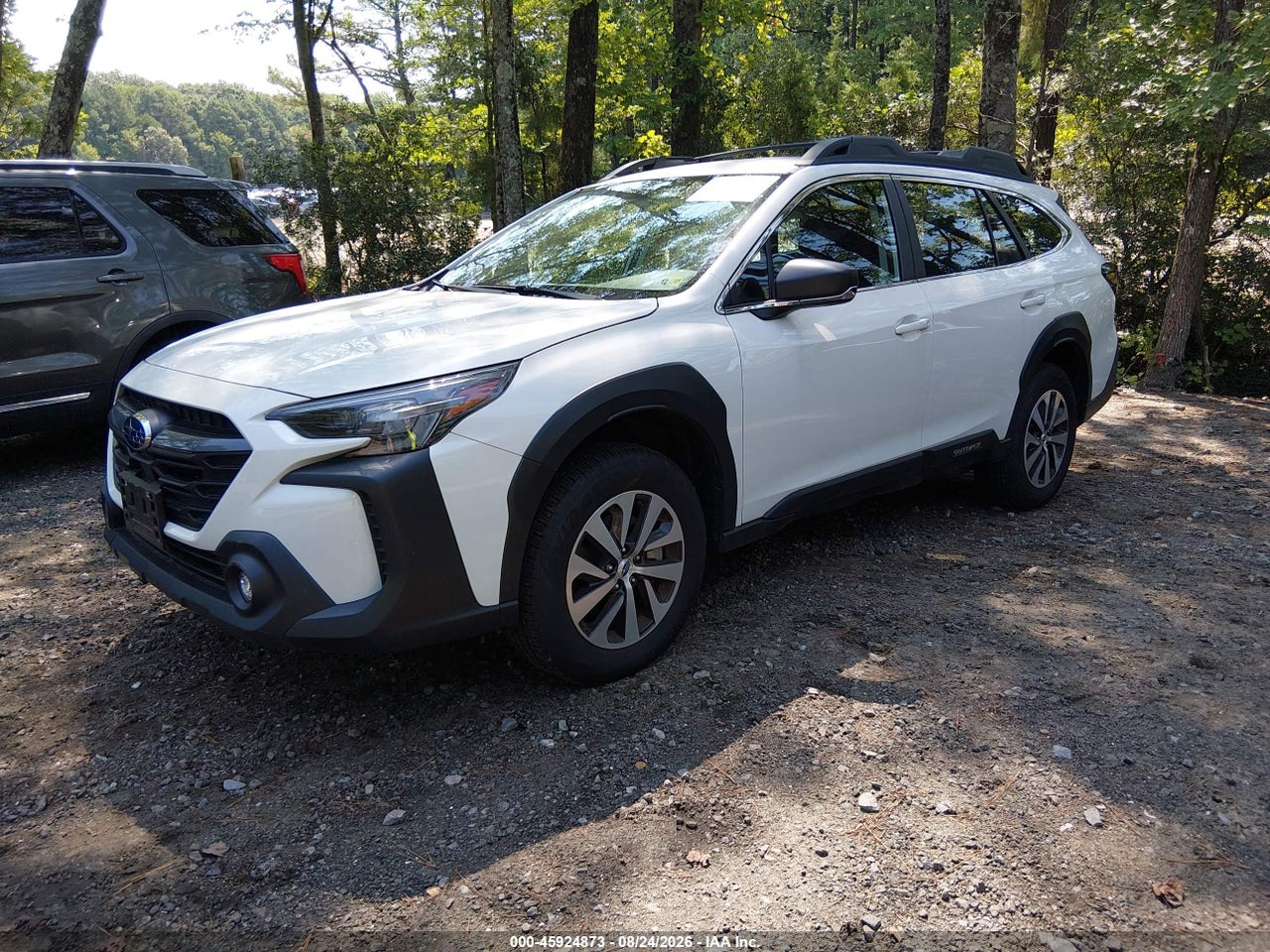 2025 SUBARU OUTBACK · 2/11