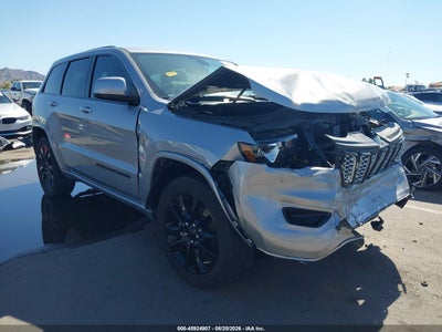 1C4RJEAG8JC****** · 2018 JEEP GRAND CHEROKEE ALTITUDE 4X2