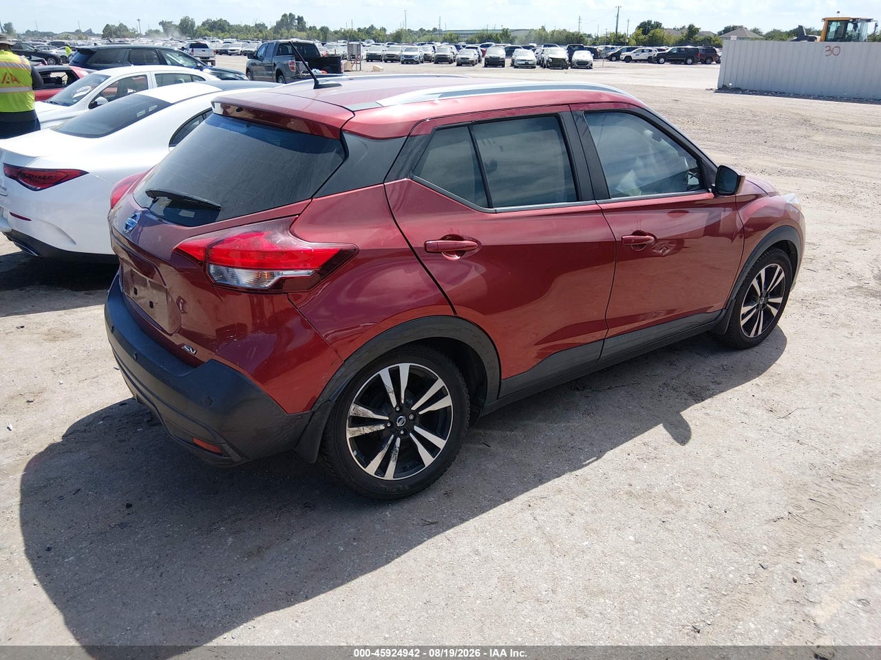 2020 NISSAN KICKS SV XTRONIC CVT · 4/11