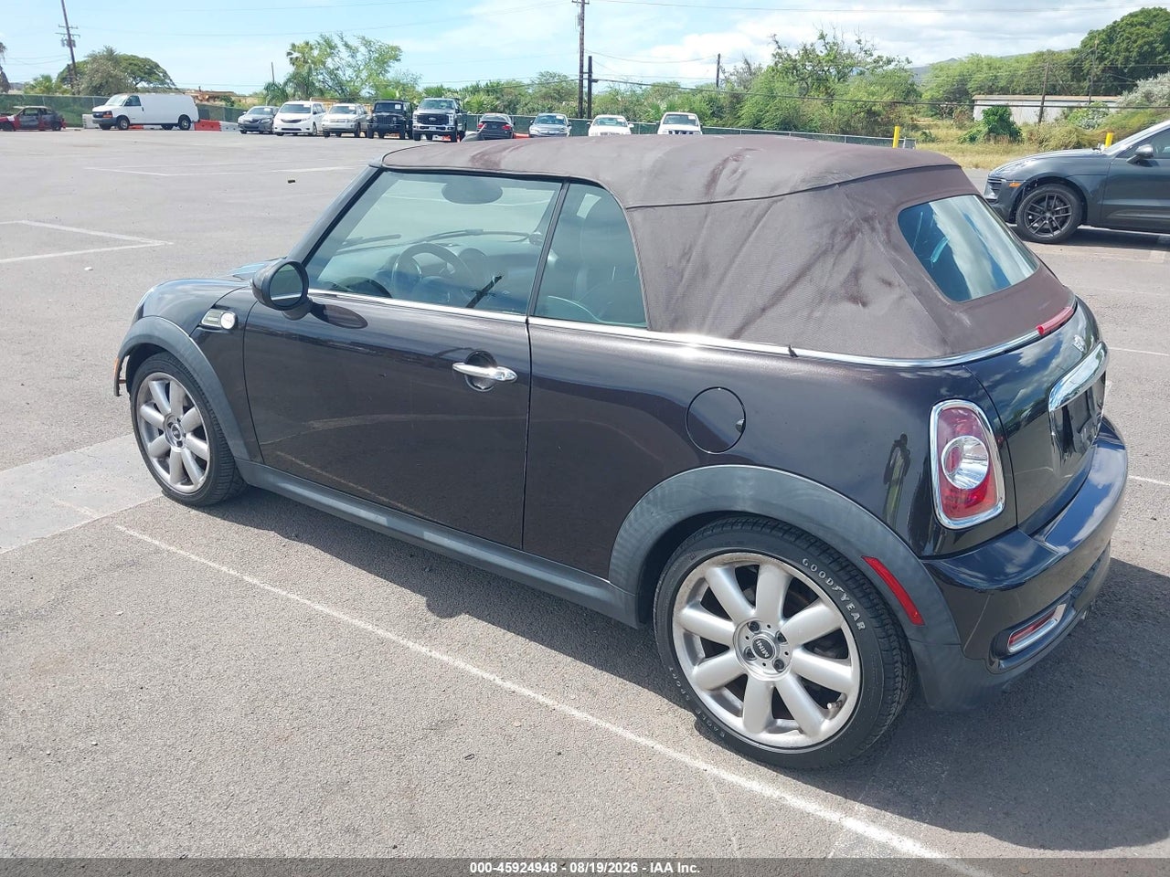 2013 MINI CONVERTIBLE COOPER S · 3/11