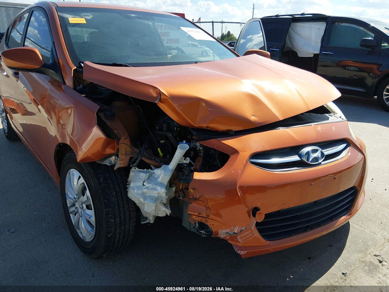 2016 HYUNDAI ACCENT SE · 6/11