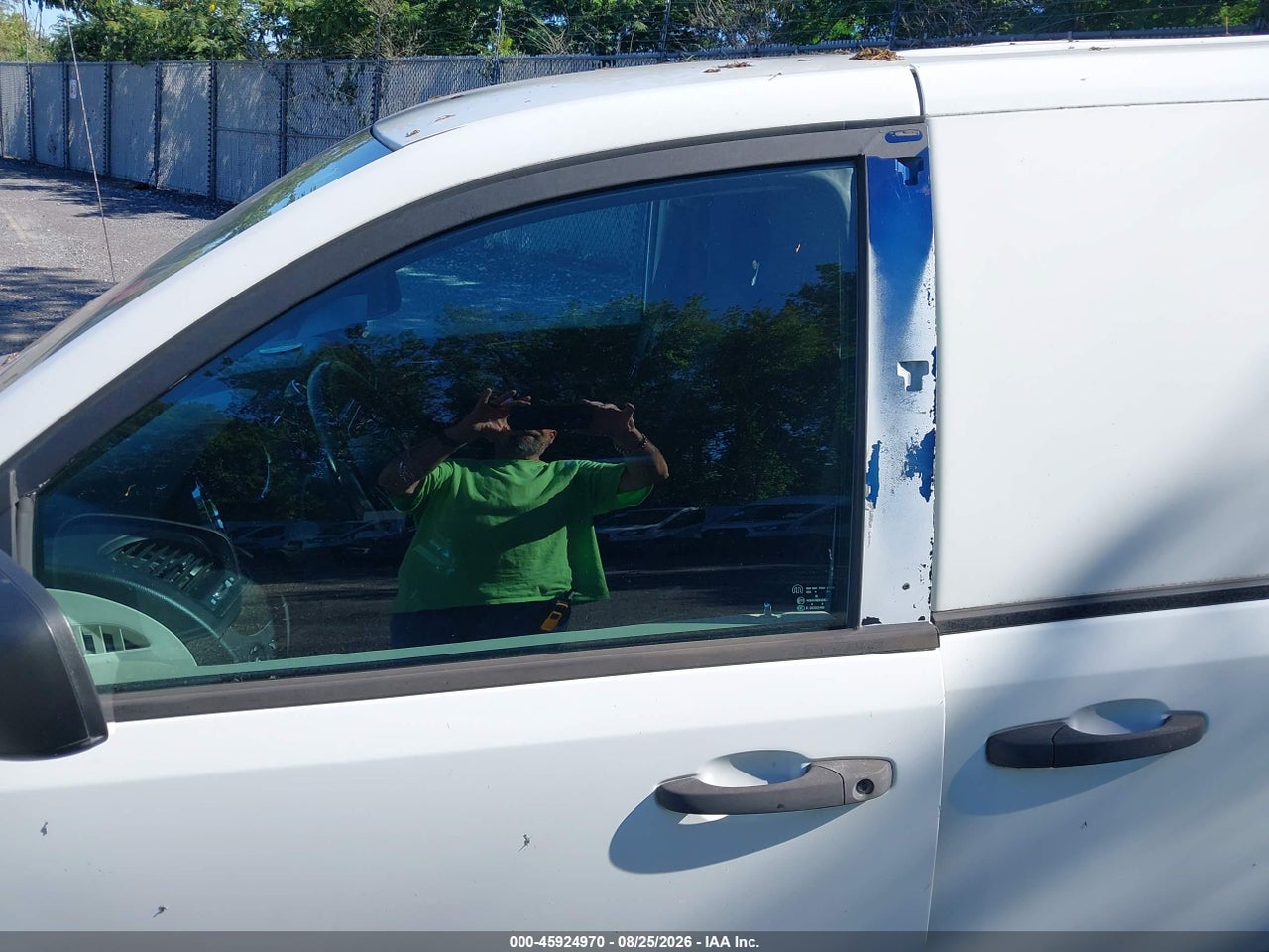 2015 RAM CARGO TRADESMAN · 6/11