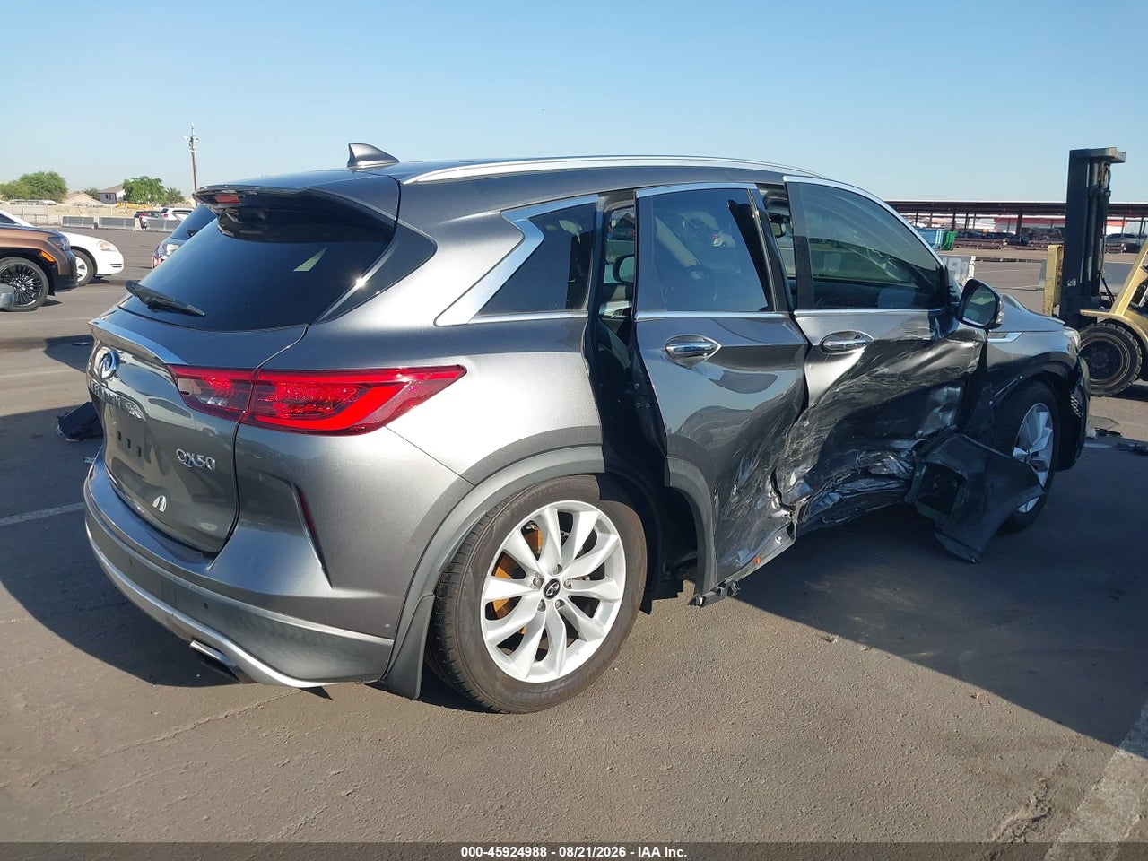 2019 INFINITI QX50 ESSENTIAL · 4/10