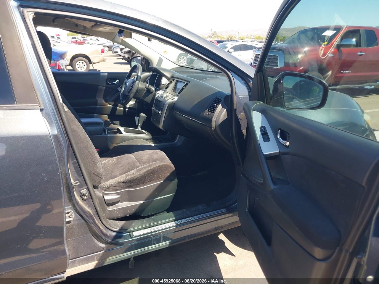2011 NISSAN MURANO S · 5/11
