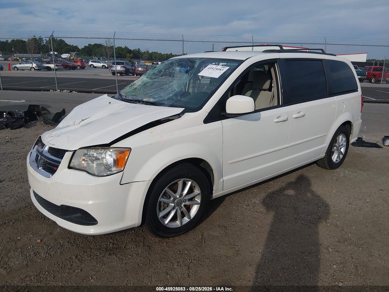 2013 DODGE GRAND CARAVAN SXT · 2/11
