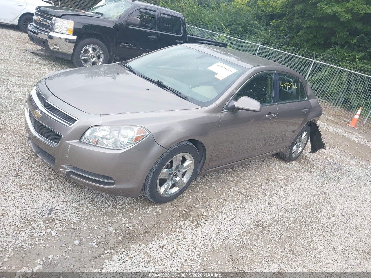 2010 CHEVROLET MALIBU LT · 2/11