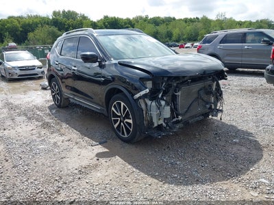 5N1AT2MT3KC****** · 2019 NISSAN ROGUE SL