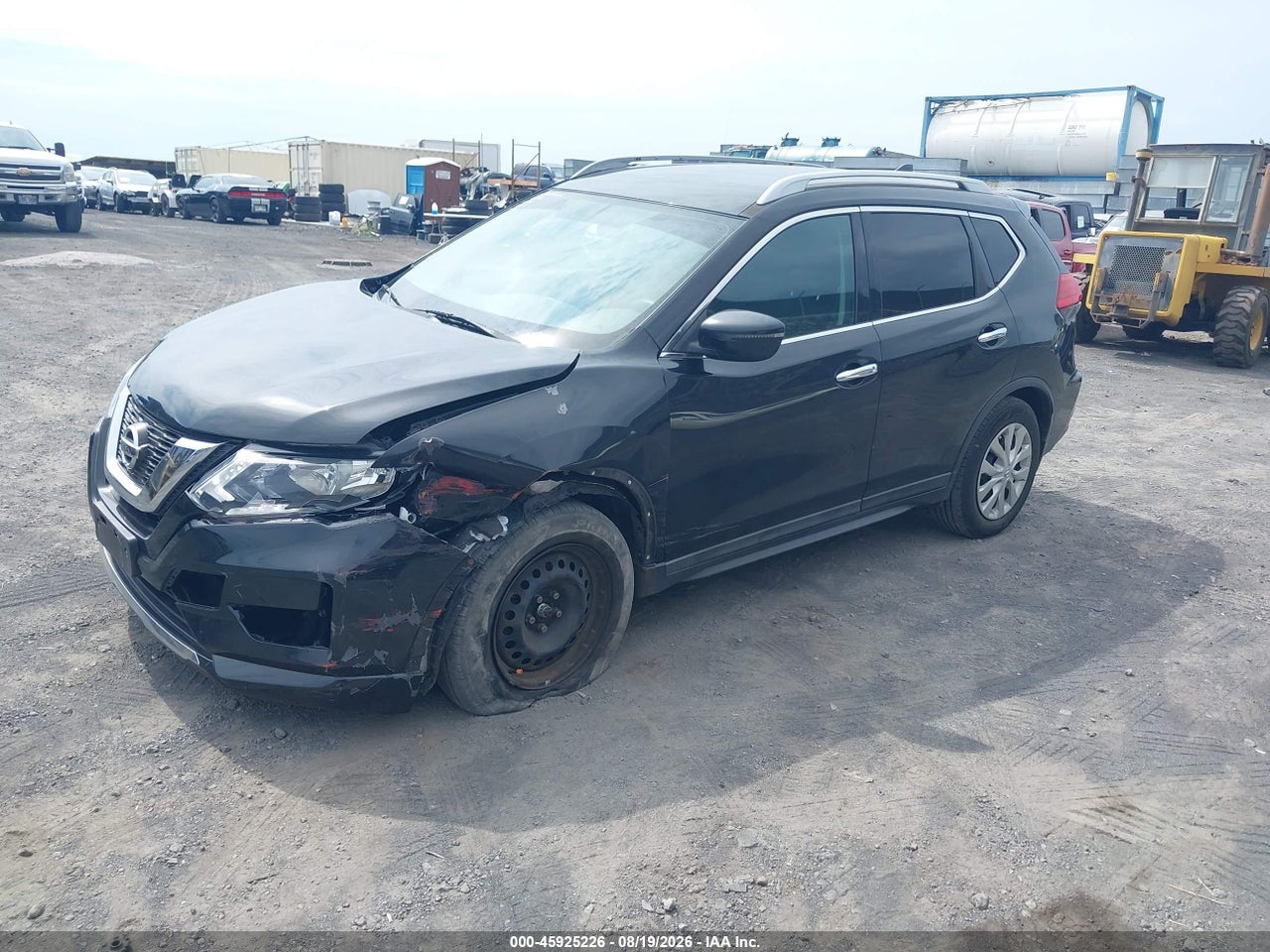 2017 NISSAN ROGUE S · 2/11
