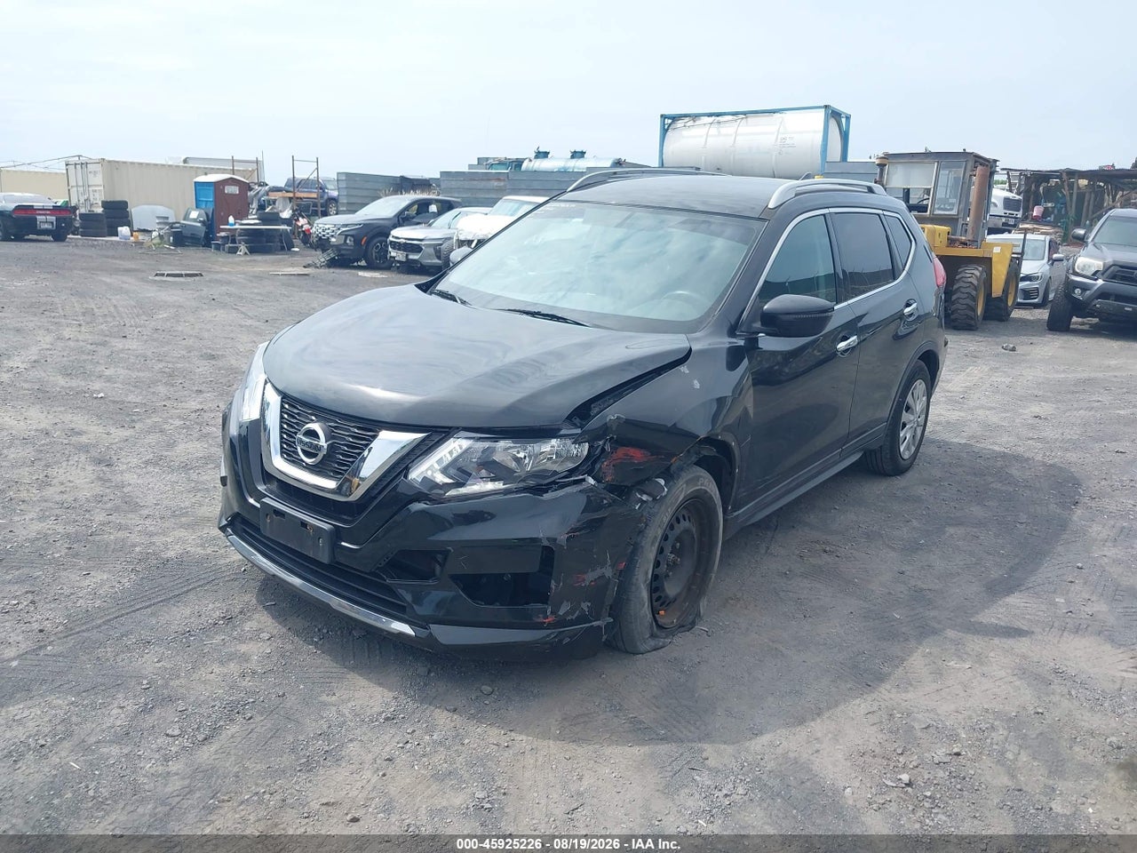2017 NISSAN ROGUE S · 6/11