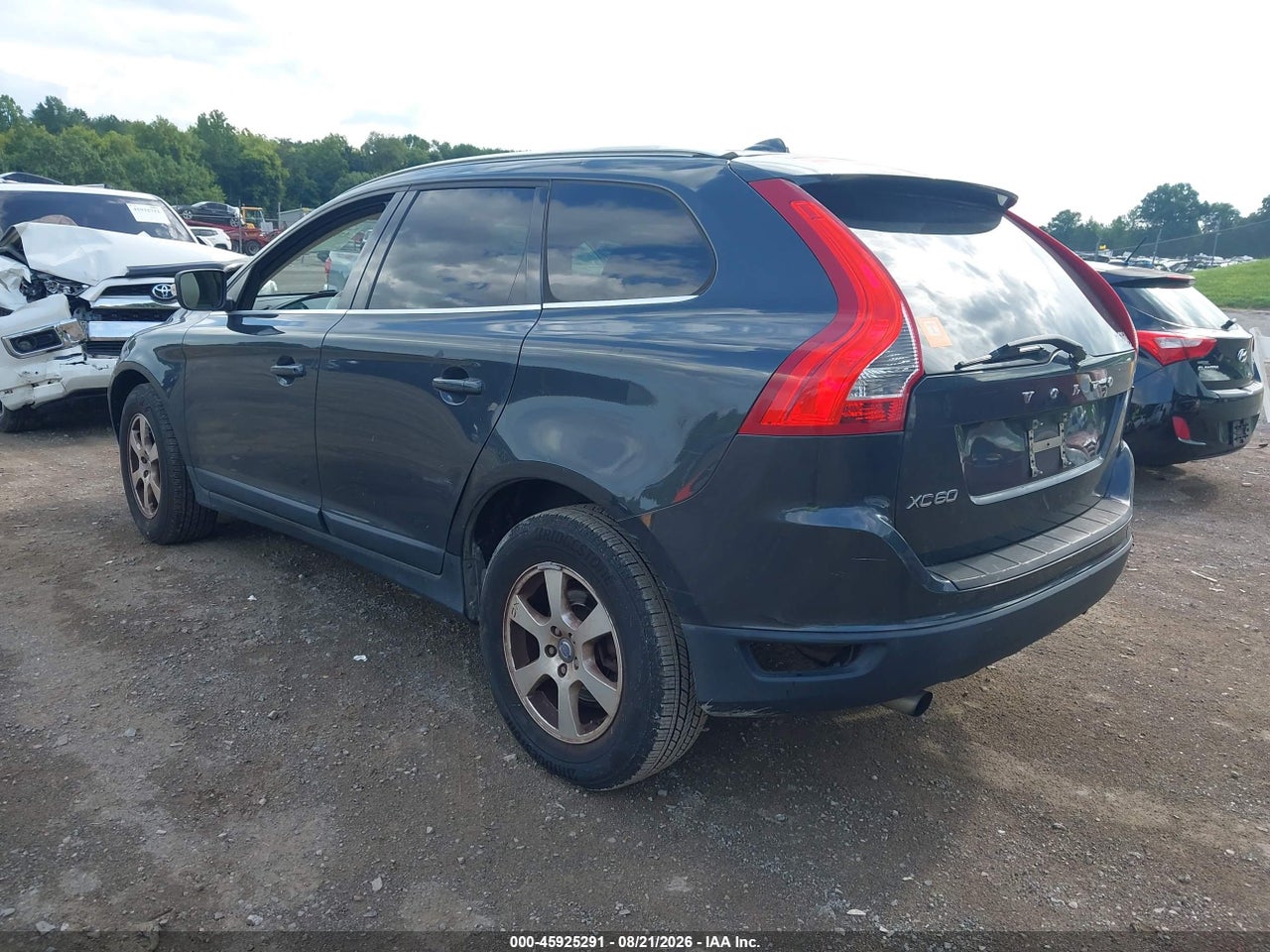 2012 VOLVO XC60 3.2/3.2 PLATINUM/3.2 PREMIER/3.2 PREMIER PLUS · 3/11