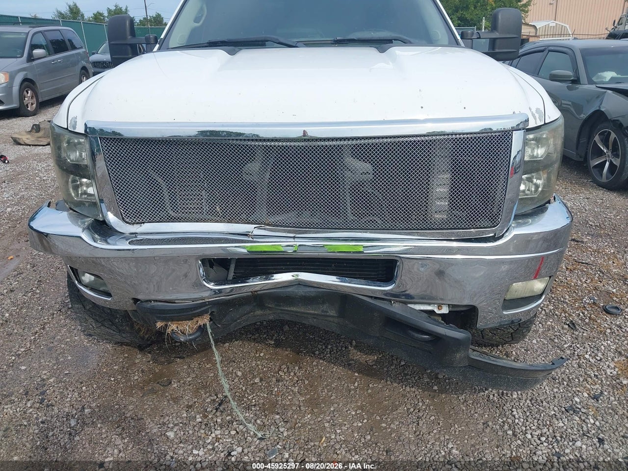 2011 CHEVROLET SILVERADO 2500HD LT · 6/11