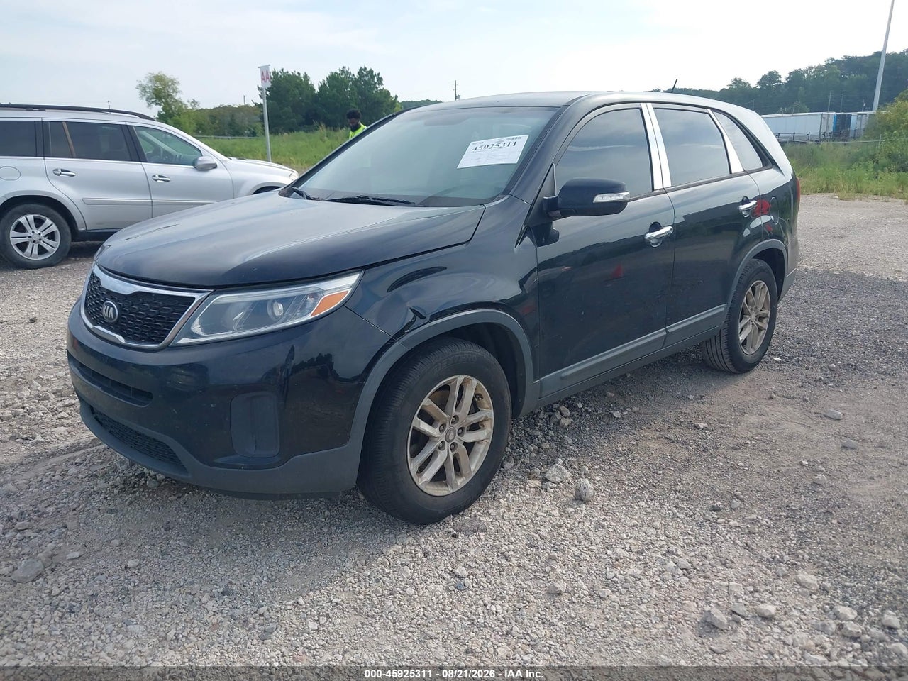 2014 KIA SORENTO LX · 2/11